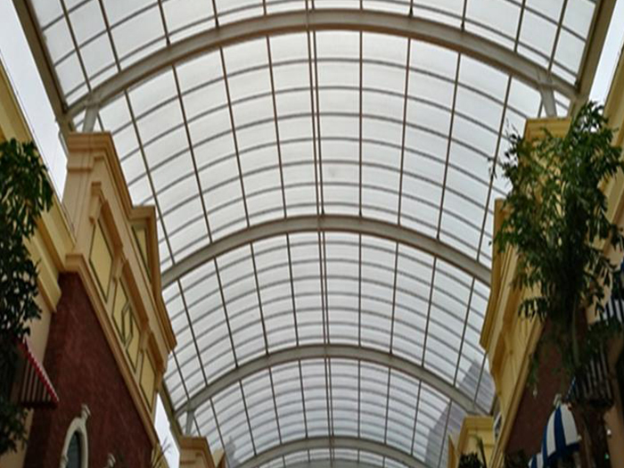 眉山屋面网架顶棚吊装方案